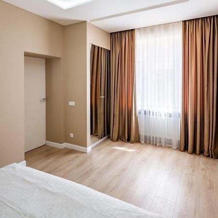 Apartament Балабана 6 Lwów Zewnętrze zdjęcie