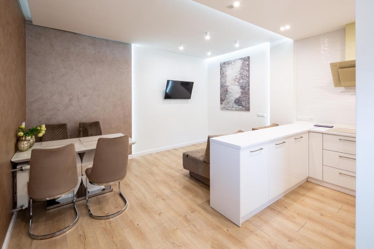 Apartament Балабана 6 Lwów Zewnętrze zdjęcie
